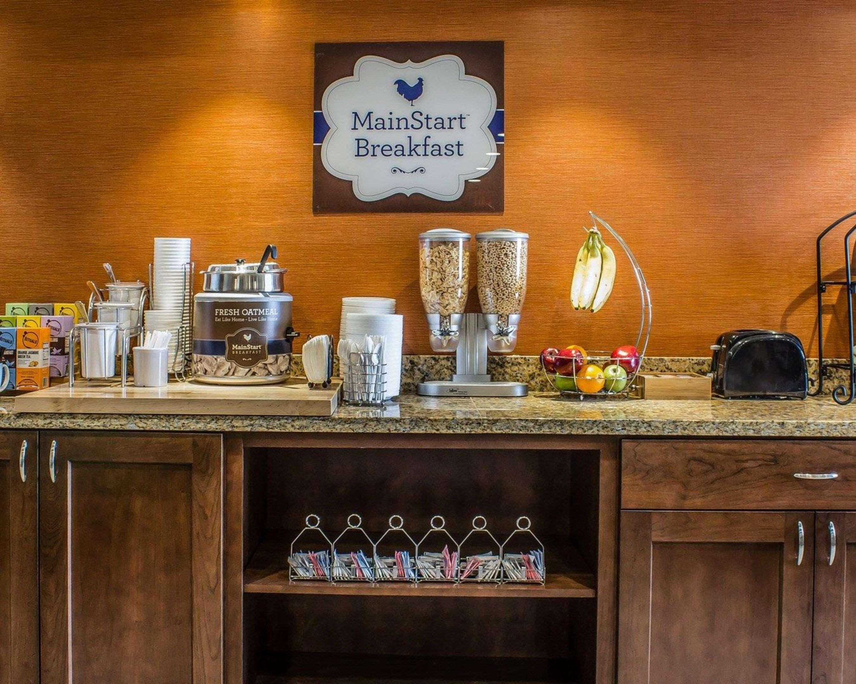 Mainstay Suites Coralville - Iowa City Exterior foto