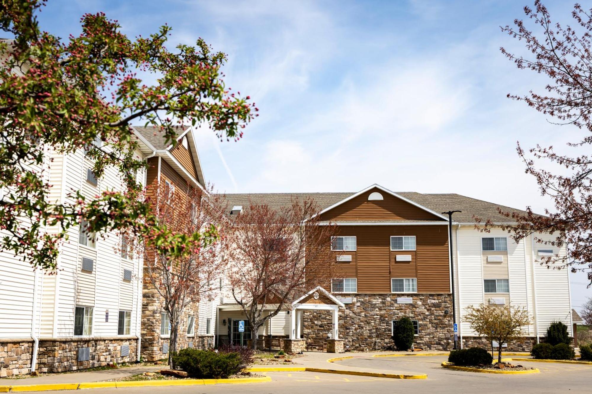 Mainstay Suites Coralville - Iowa City Exterior foto